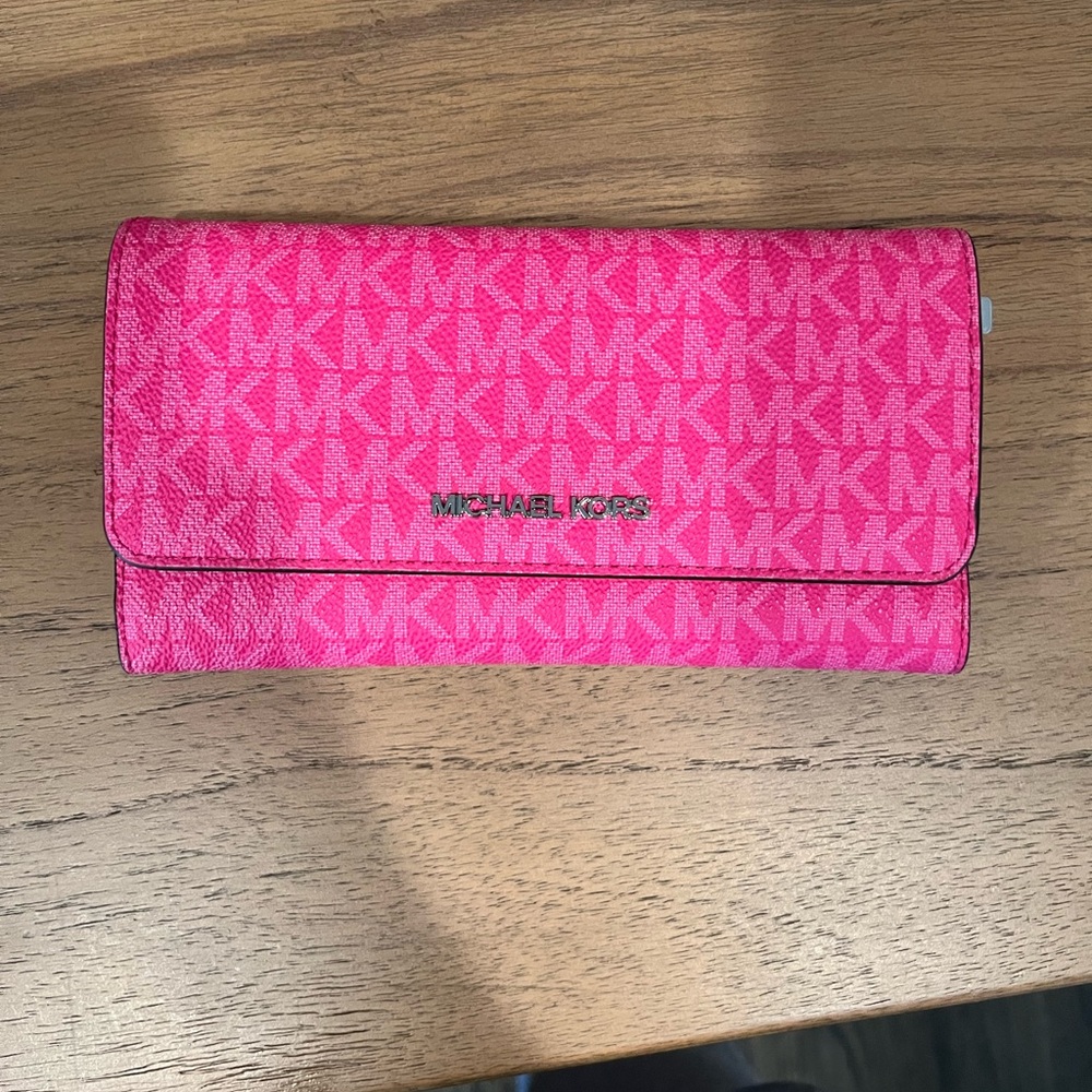 Michael kors wallet